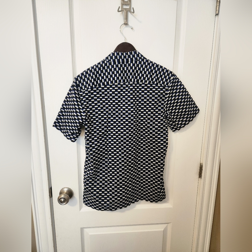 THREE Men's Club Monaco Short Sleeve Button Up Shirts Size Small - Picture 14 of 16